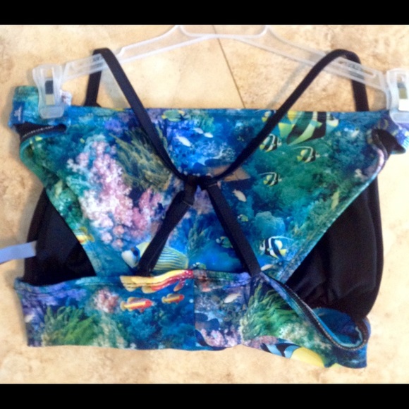 Melika Bikini. New w/o tags. Size Large - Picture 2 of 5